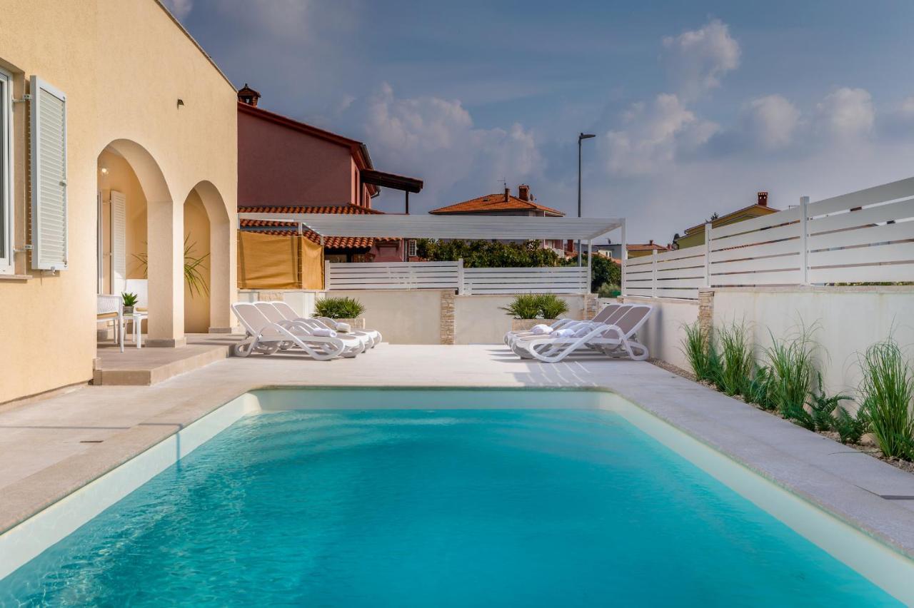 Villa Ostone Pula Exterior photo
